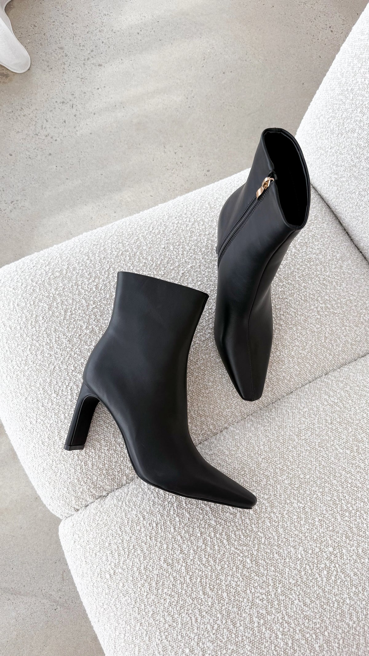 Treasure Boots - Black